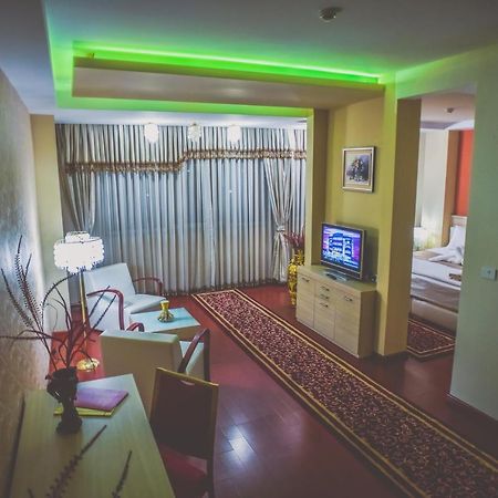 Hotel New Star Skopje Extérieur photo