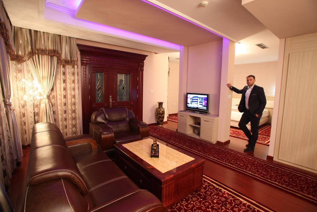 Hotel New Star Skopje Extérieur photo