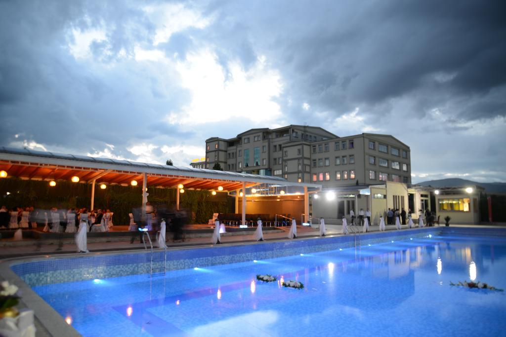 Hotel New Star Skopje Extérieur photo