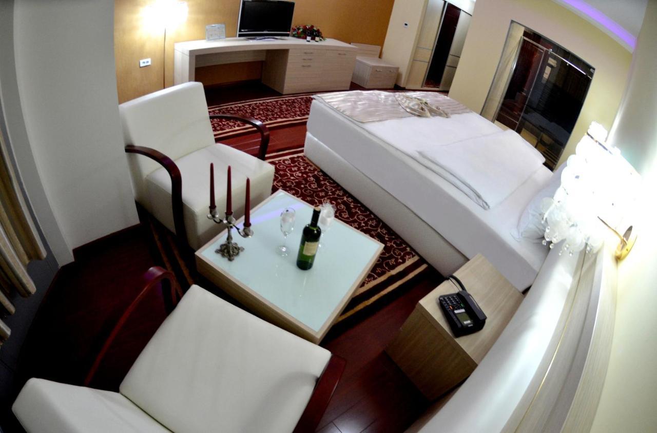 Hotel New Star Skopje Extérieur photo