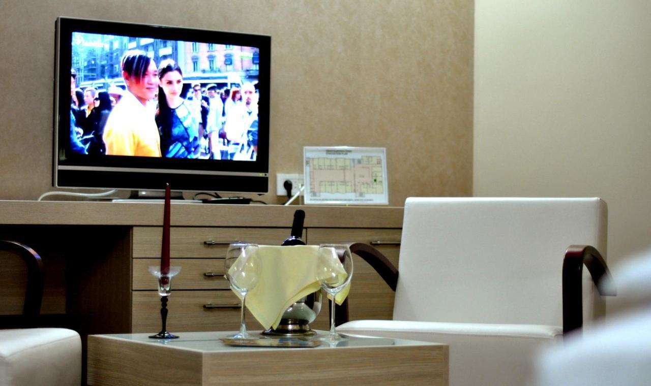 Hotel New Star Skopje Extérieur photo