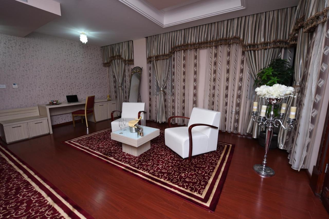 Hotel New Star Skopje Extérieur photo
