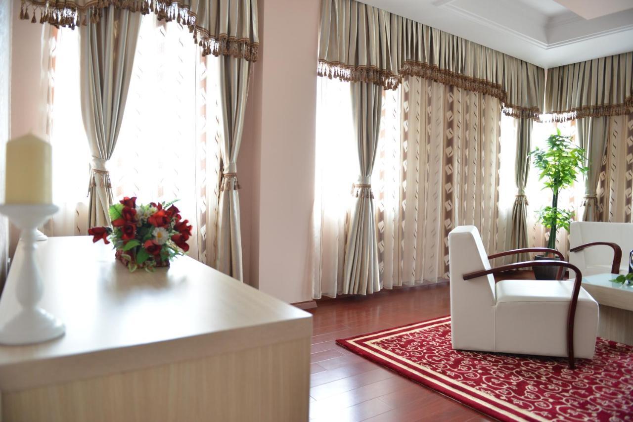 Hotel New Star Skopje Extérieur photo
