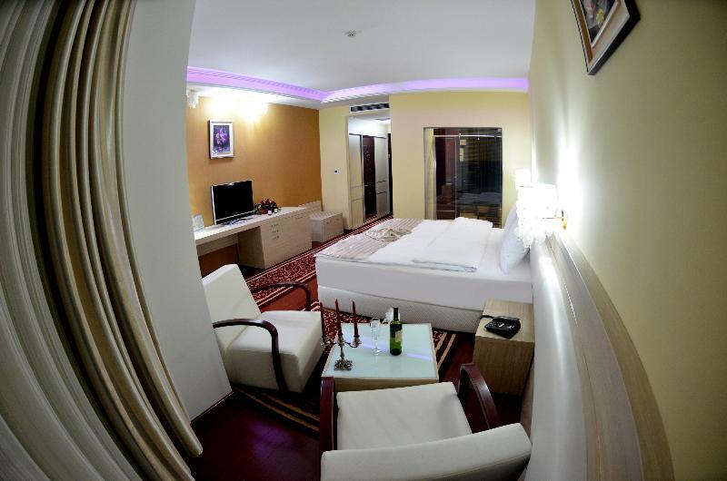 Hotel New Star Skopje Extérieur photo